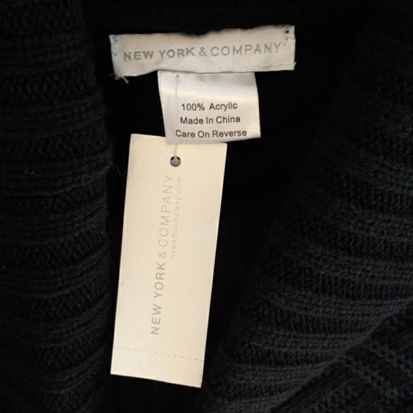 NWT. Turtleneck Sweater Poncho By New York & Co - Picture 3 of 6